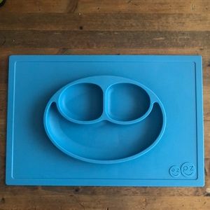 Large EZPZ placemat (blue)